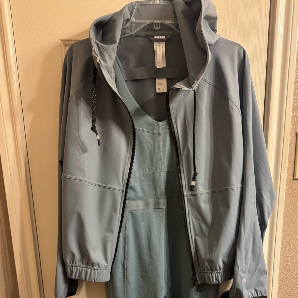 Fabletics Hooded Jacket - Picture 7 of 7